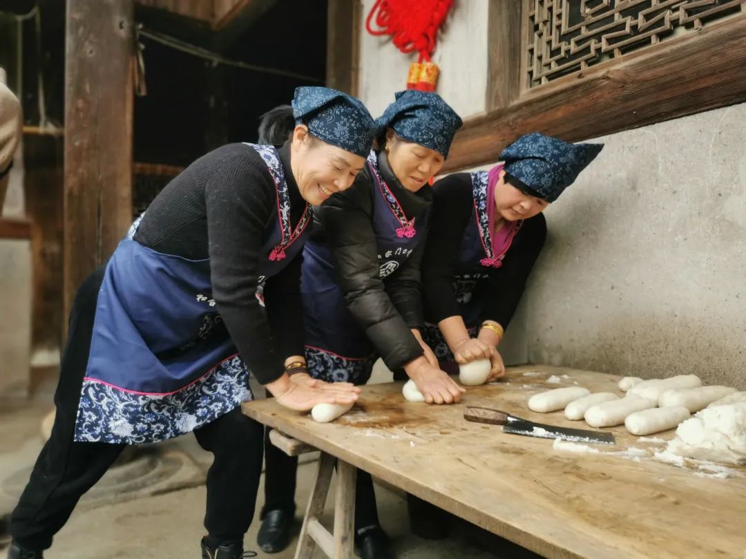 创新搭建平台助力妇女创业就业,天台县妇联刘银霞