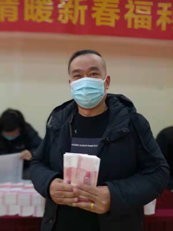 河南一村庄5000万现金分红现场,一村给村民分红1000多万