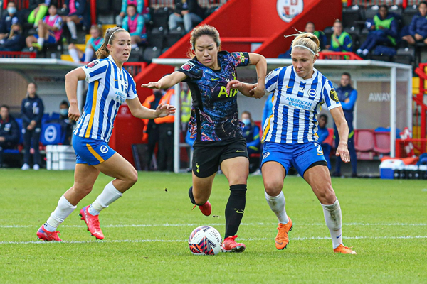 女足赛后致敬水庆霞,女足夺冠后水庆霞新闻发布会视频