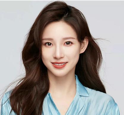 央视马凡舒造型,央视对马凡舒评价