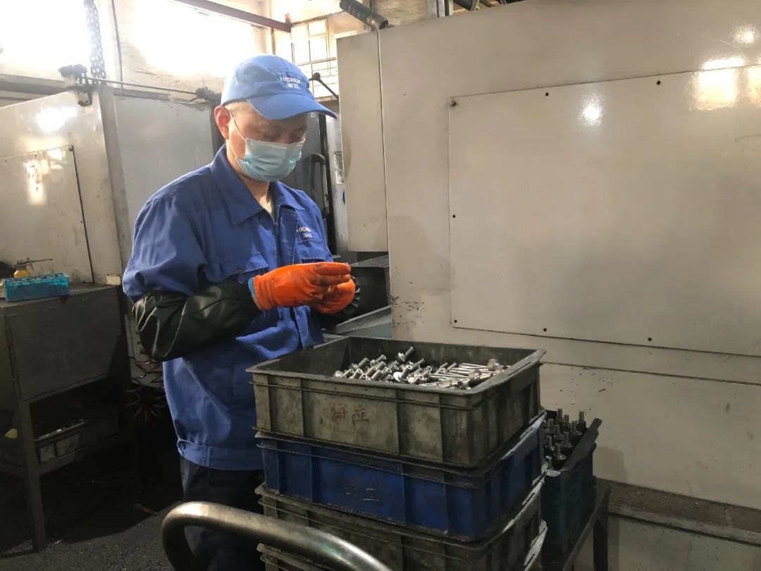 逆行者撑起“上海制造”！上海电气1300余员工进驻浦东厂区，确保重大项目不延误