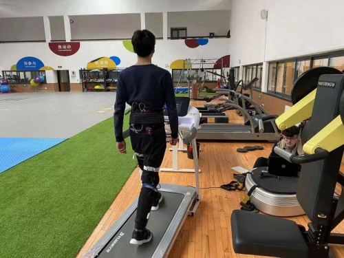 亿健跑步机家用款小型,亿健ELF跑步机家用款小型怎么折叠