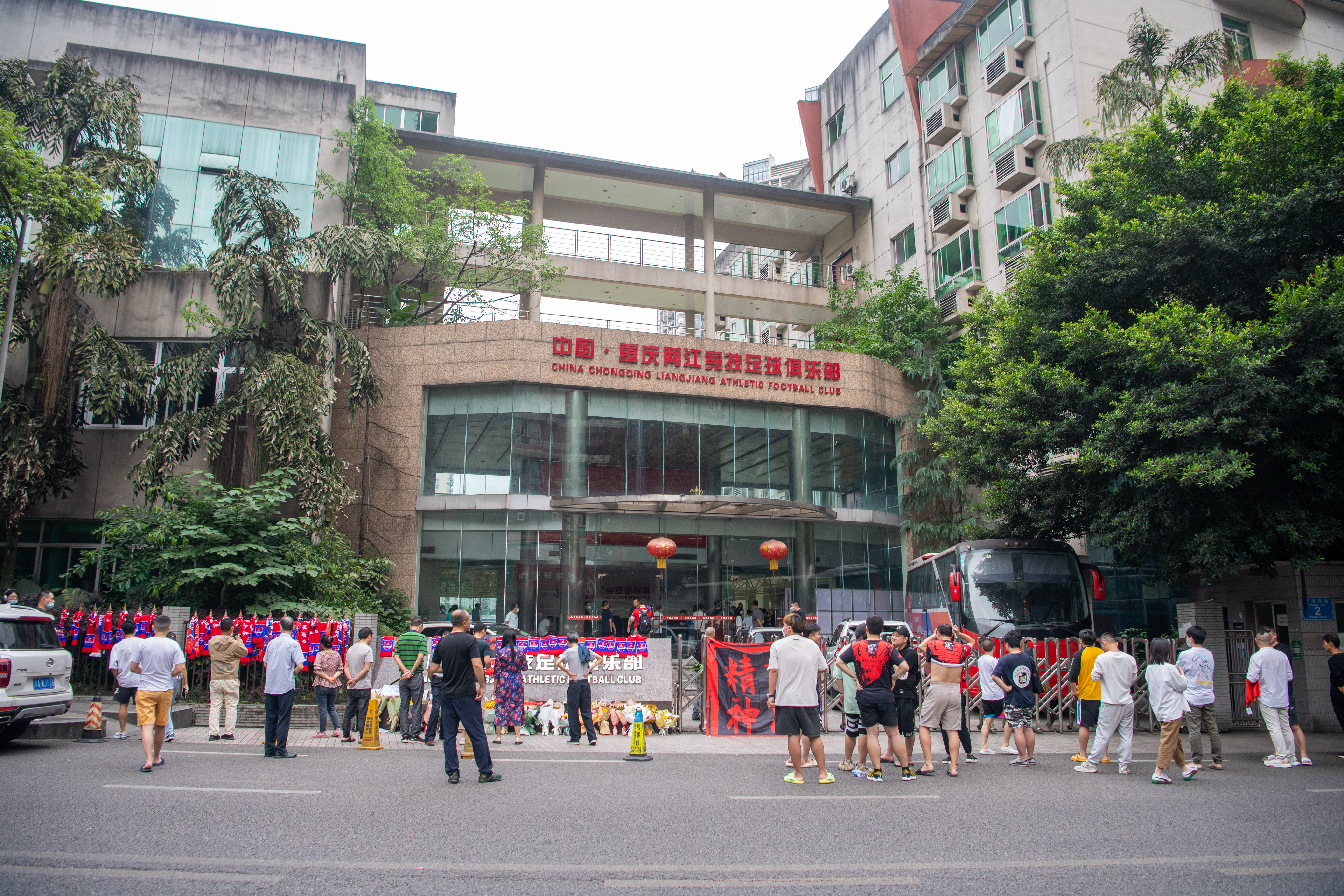 中国足球队欠薪闹出风波,中国足球欠薪的主要原因