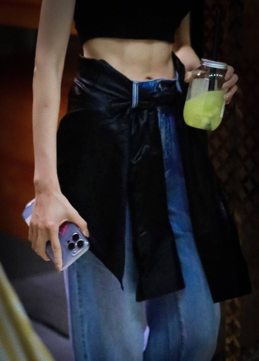 张天爱吊带红裙图片,张天爱惊艳吊带衫