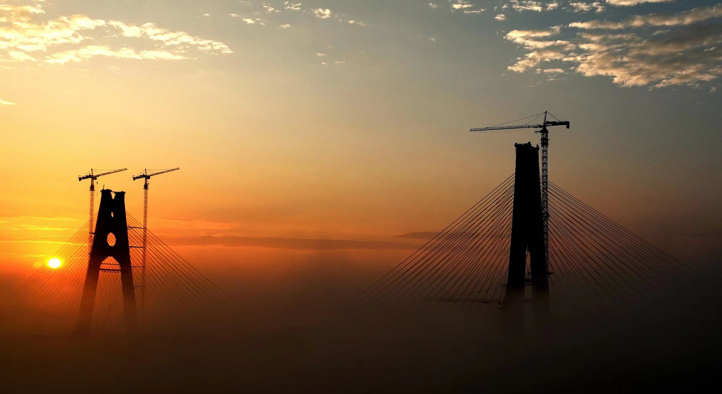 穿越机拍长江大桥,穿越机视角下的长江三峡