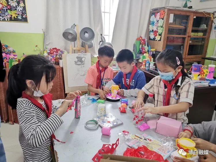 亚山镇中心小学二年级222班,亚山镇中心小学