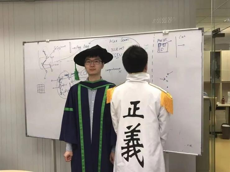 中二青年付杰的逆袭故事：从二本生到ICLR杰出论文奖，我用了20年