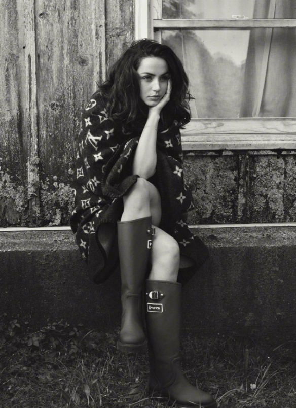 新任邦女郎安娜德阿玛斯,007邦女郎安娜德阿玛斯