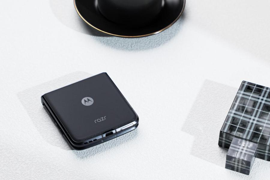 折叠屏motorazr2022款,motorazr折叠屏手机4999