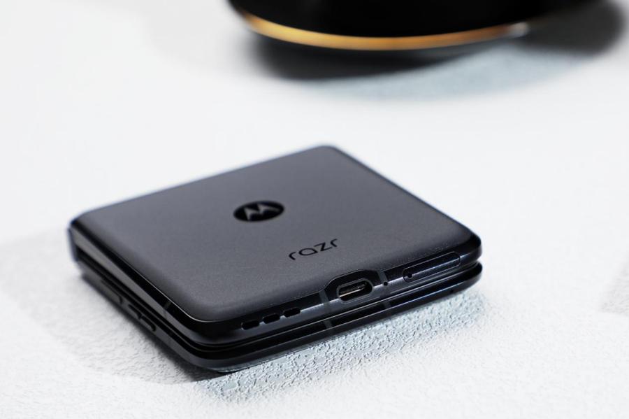 折叠屏motorazr2022款,motorazr折叠屏手机4999