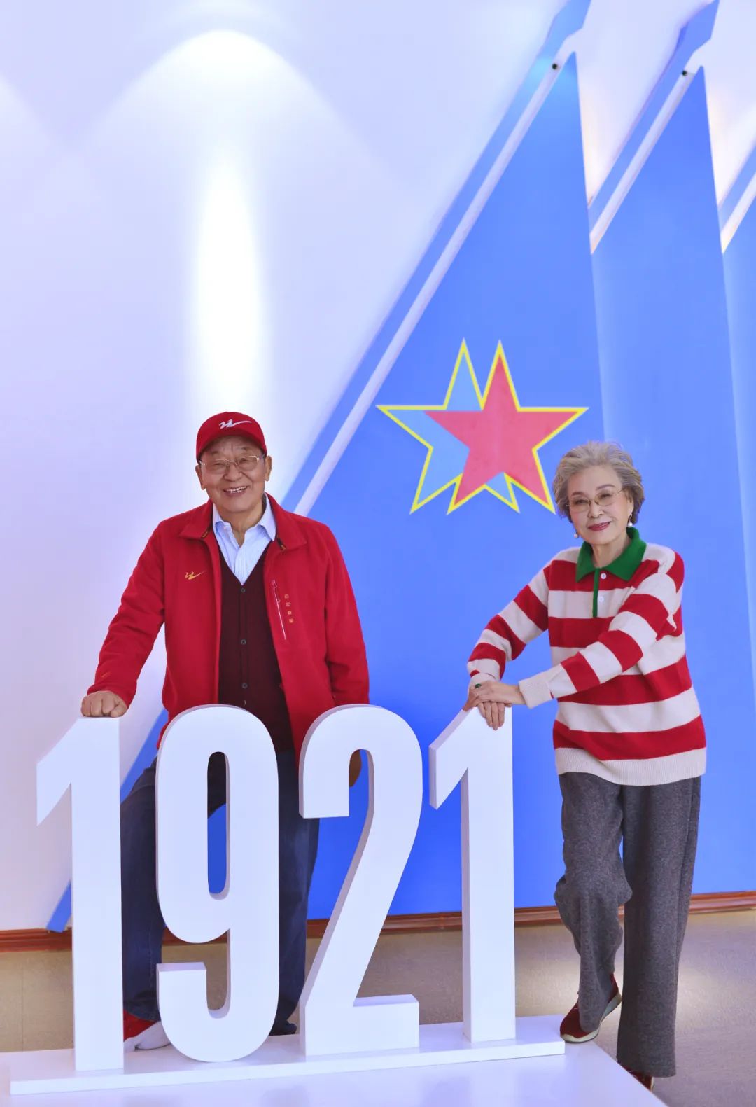 款款青岛青春十八魅杂志庆生