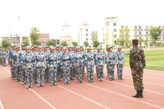 国防教育学习报道,国防教育凝聚起强大的力量