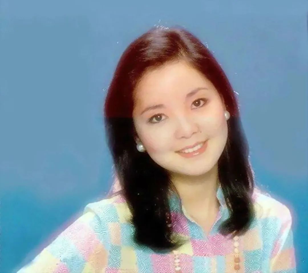 听了十几年的歌每年都会单曲循环,每一首都是单曲循环的歌曲