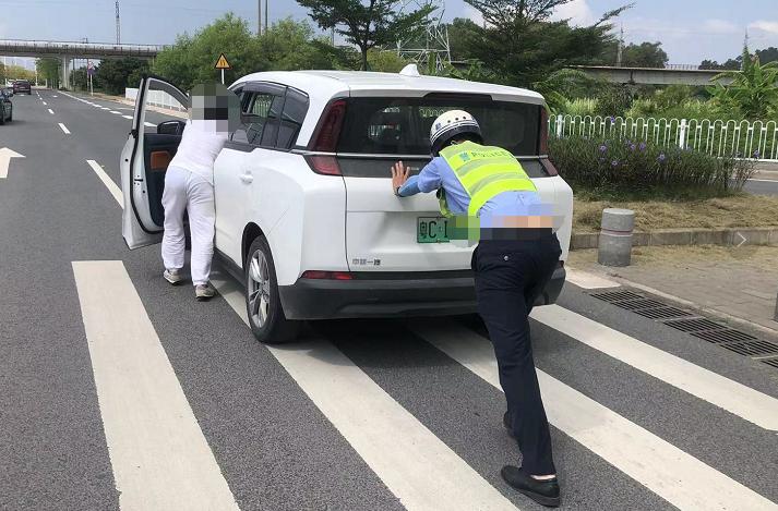 孕妇38周羊水破,38周孕妇破羊水症状