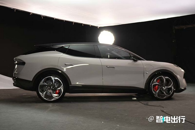 路特斯纯电suv和兰博基尼,路特斯suv2023款落地价