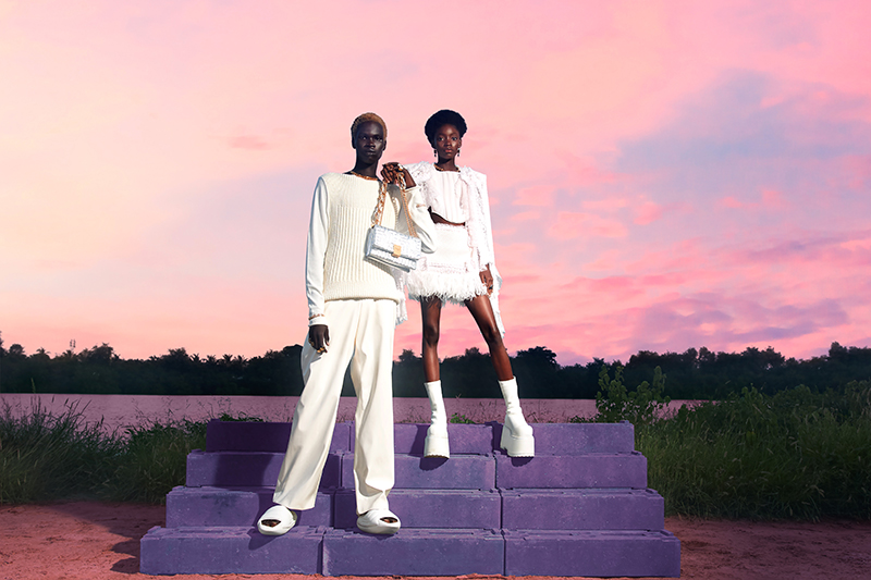 今日消费资讯：BALMAIN带来2022秋冬系列全新大片、YIN隐入驻连卡佛