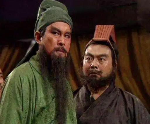 陆树铭扮演关羽是几版三国演义,三国演义演关羽的陆树铭多少岁