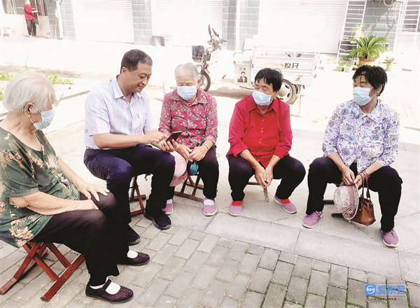 驻村扶贫民警,奋进新时代启航新征程公安工作