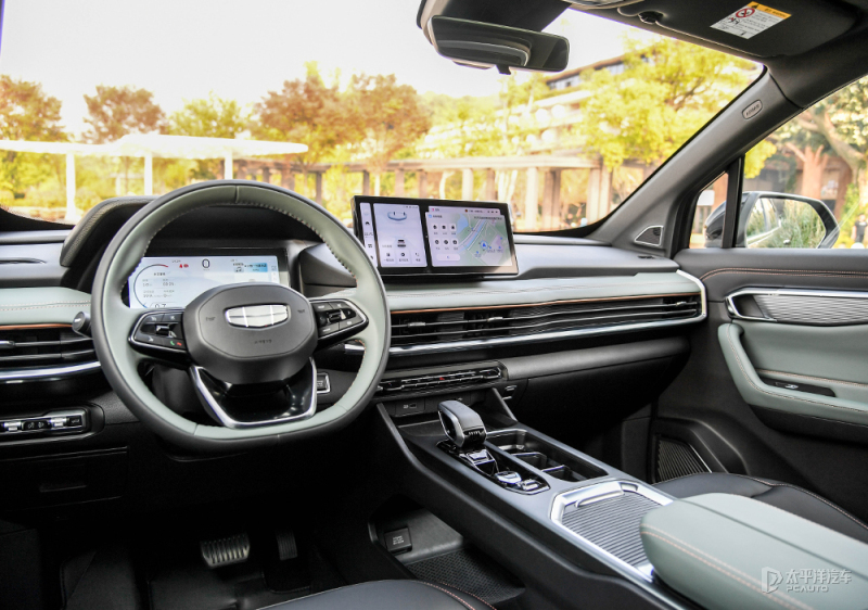 豪越l2024款值不值得买五座,豪越l7座顶配最大优惠价格