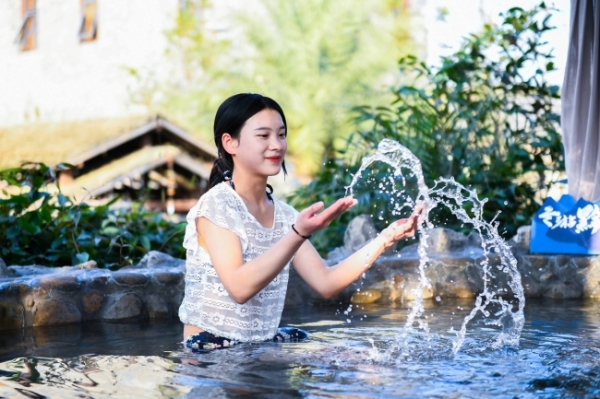 贵州兴义专列旅游,黔西南出发适合5天短途旅游