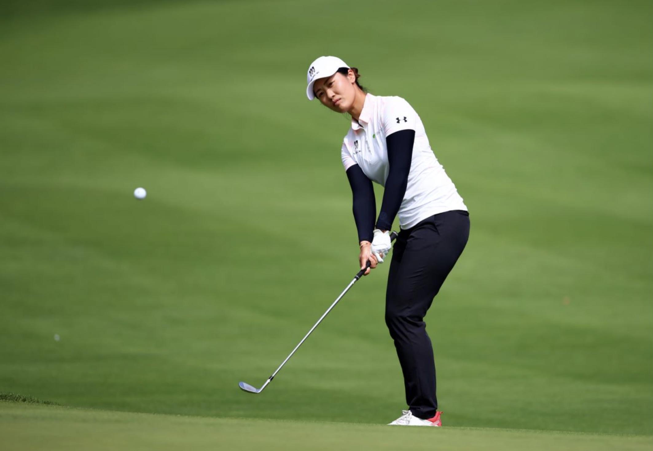 运动成为了女孩们的精神角落，品牌们不想错过｜消费观察