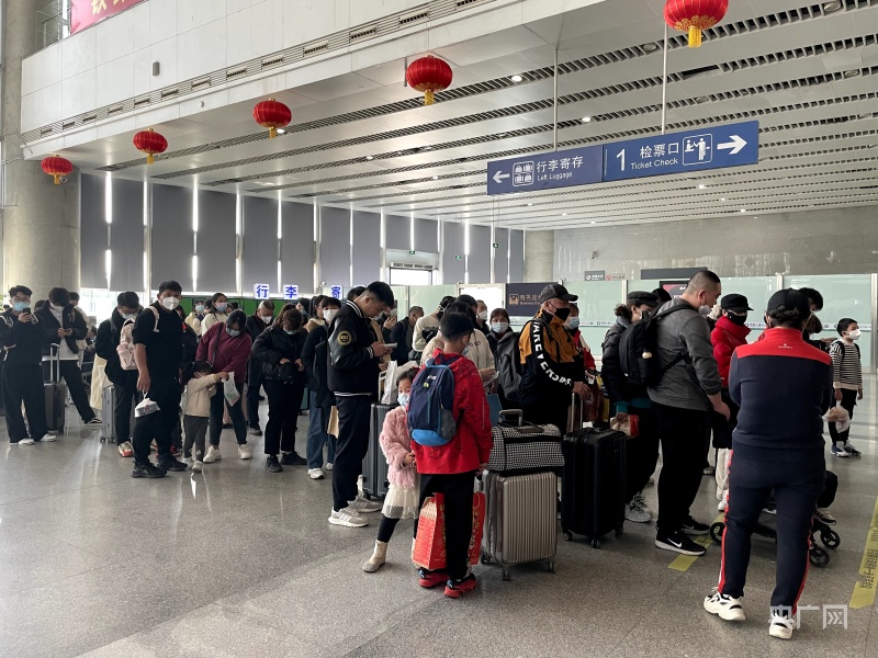 新春列车“狂飙”厦门旅游商务经济向好