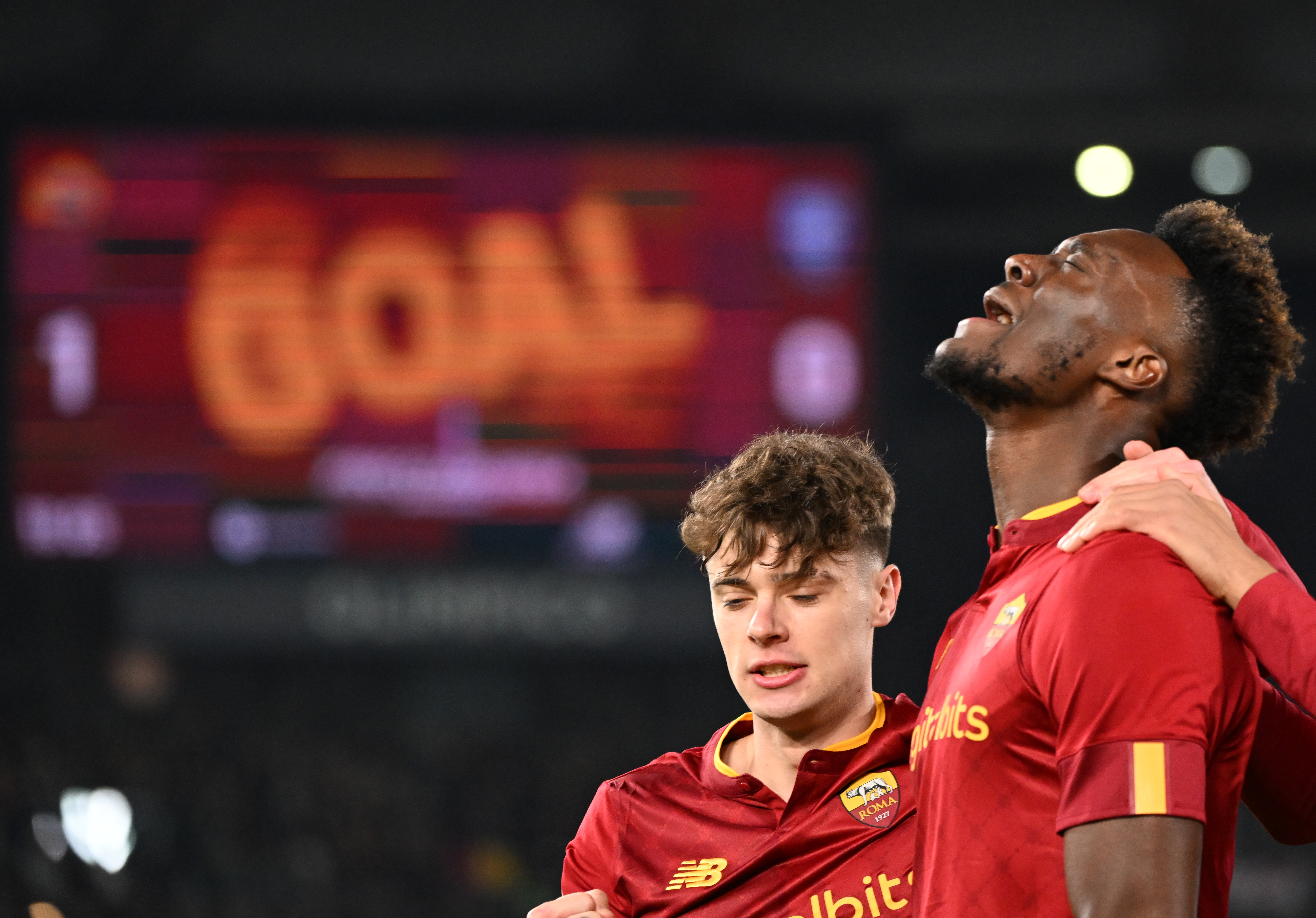 意甲罗马胜桑普多利亚,体育足球德甲拜仁胜菲尔特