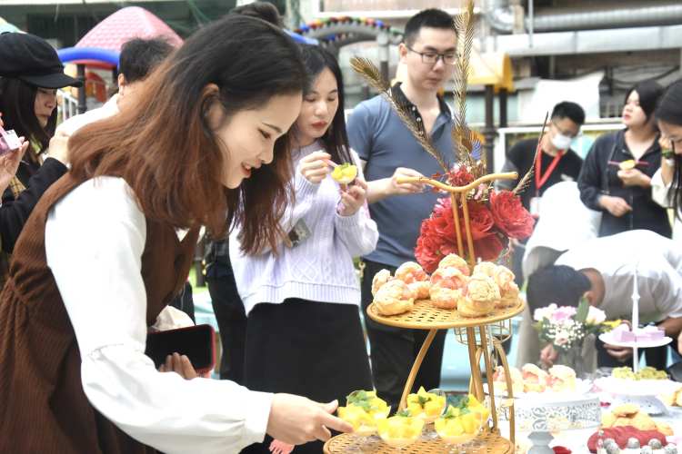 为奋斗青年开启寻爱之旅，大水坑社区开展交友联谊活动