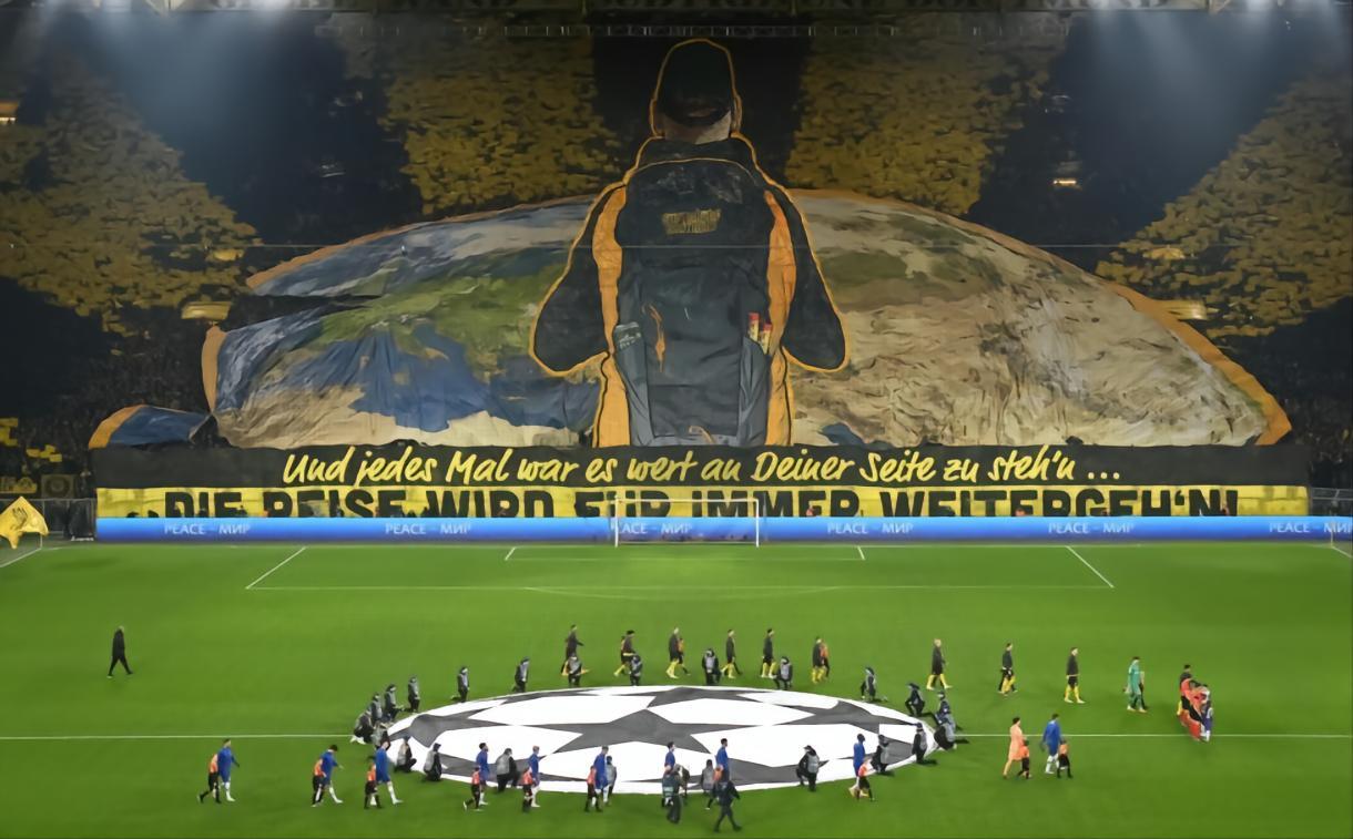 多特蒙德南看台tifo,多特南看台再现巨型tifo