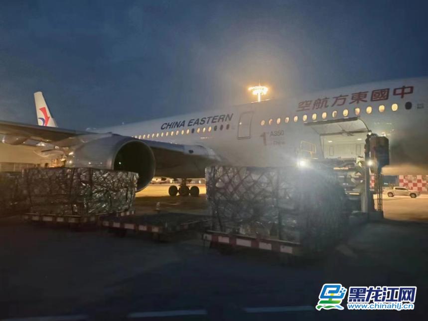 哈尔滨至温哥华货运包机航线首航 (中国哈尔滨至加拿大国际货运航空)