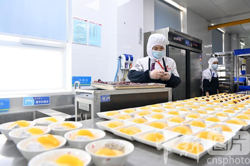 探访飞机餐,走进厦航探秘航空美食