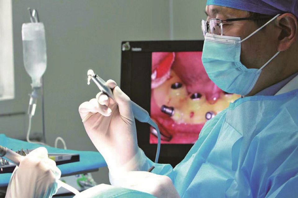 种植牙6000元和万元相比哪个好,降幅50%单颗种植牙告别万元时代