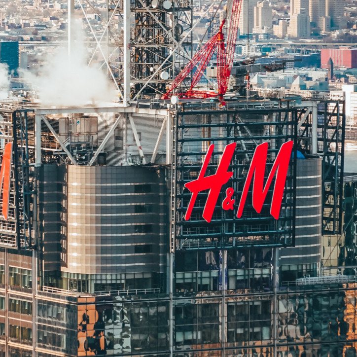 “*疆新**棉事件”两周年,HM关店潮愈演愈烈,推高端子品牌收割中国中产