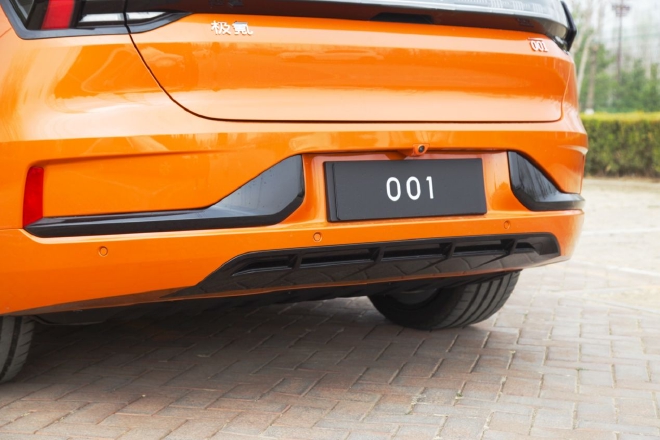 兼顾豪华与操控试驾2023款极氪001YOU版