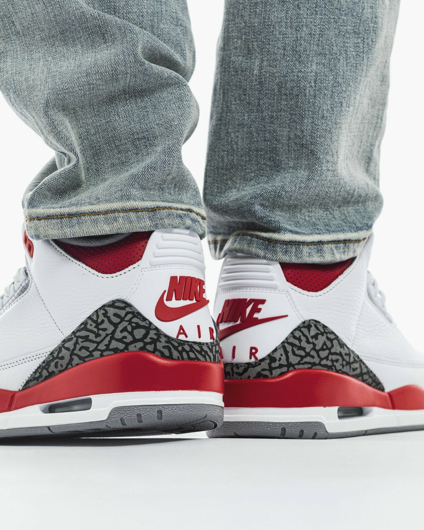 现在买aj划算么,现在买aj能赚钱吗