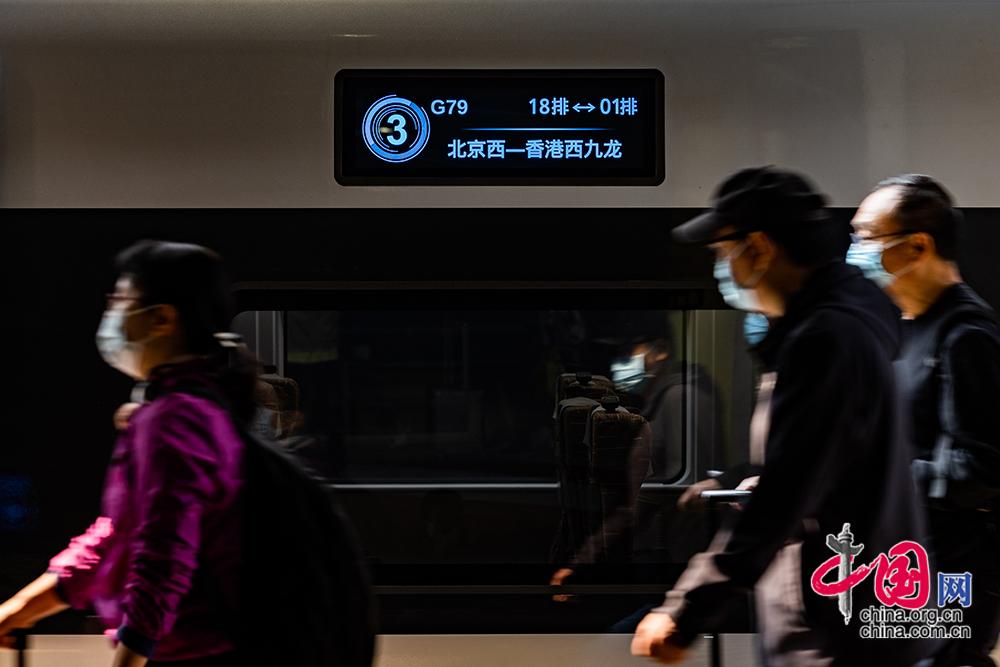 北京西到香港西九龙高铁是什么线,首趟北京至香港西九龙高铁发车