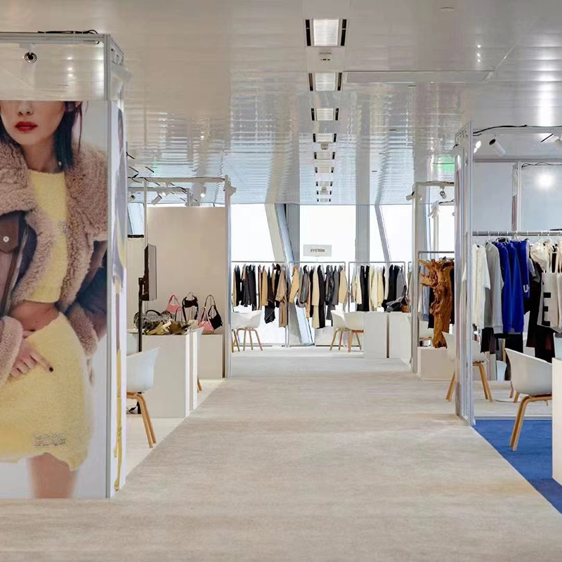 时装品牌集体亮相纽约时装周,品牌参展上海时装周