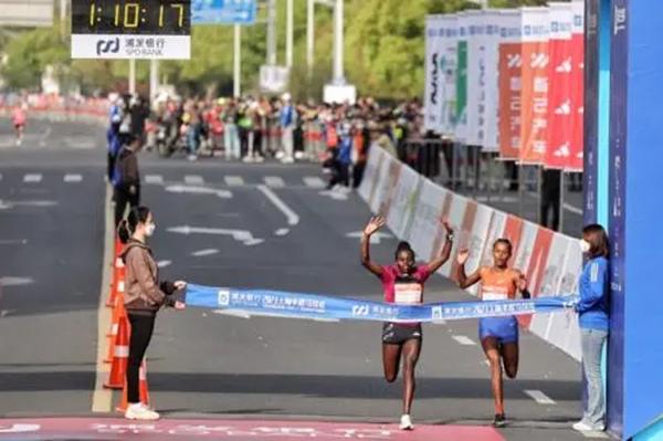 阿迪达斯半马,阿迪达斯总冠军