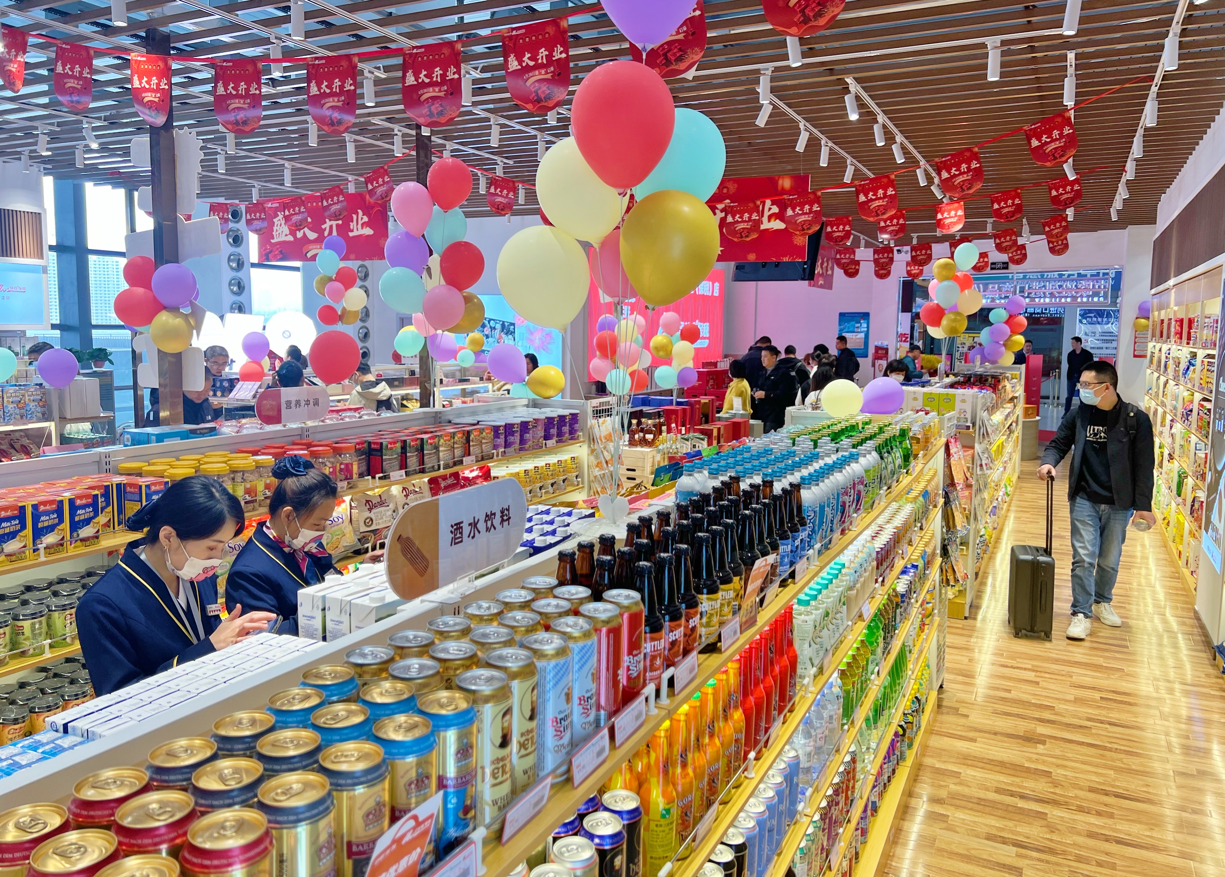 中欧班列进口商品超市新闻报道,中欧班列进口商品保税店正品吗