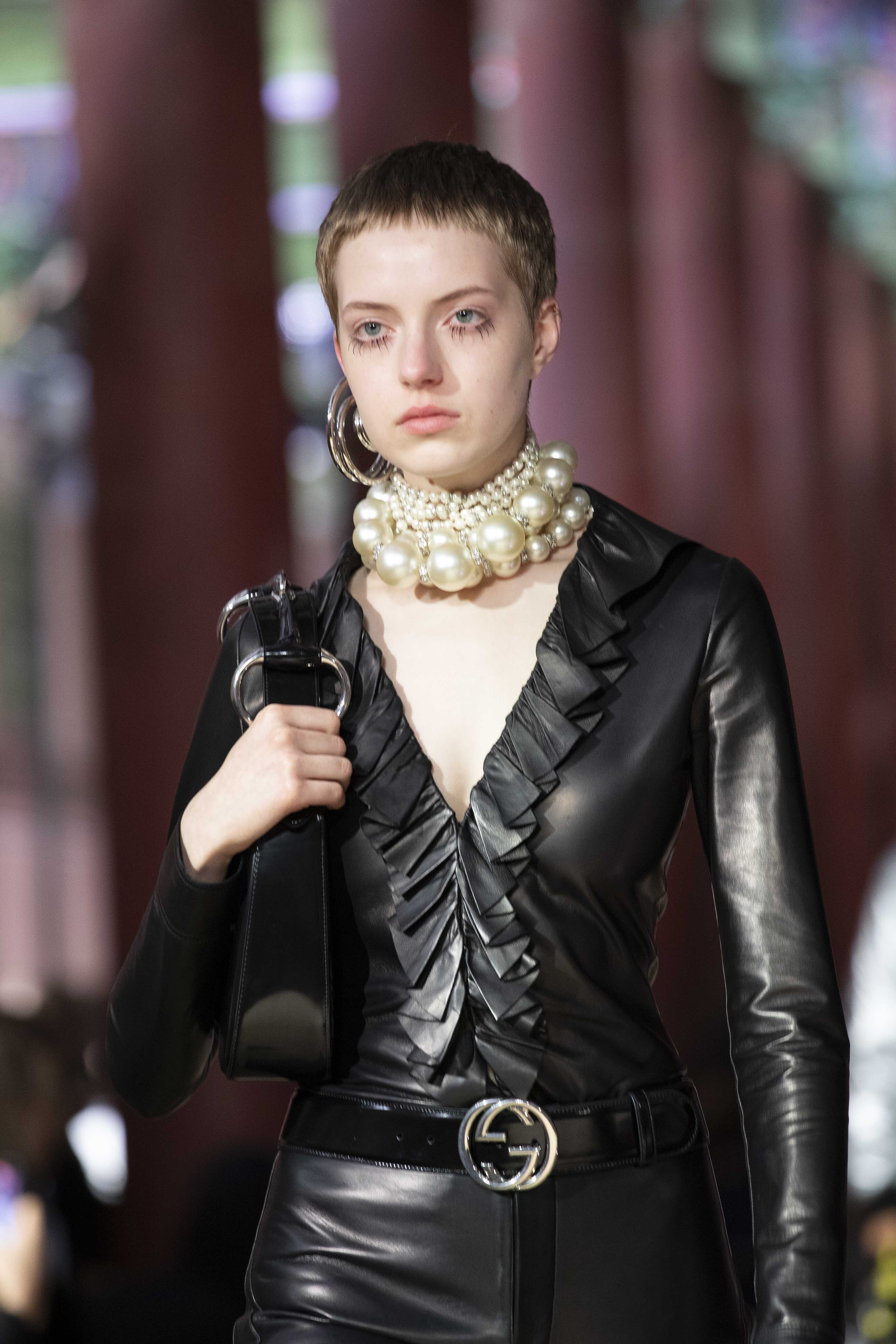 （外代二线）古驰早春度假系列在首尔发布