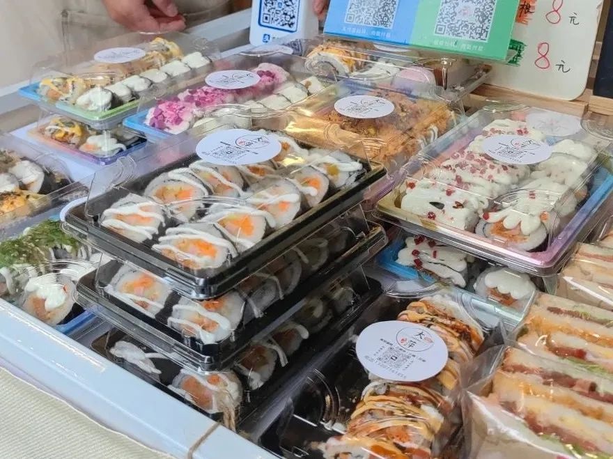 武汉宝妈用一块钱租到了82平门面，单月营业额达到1.5万