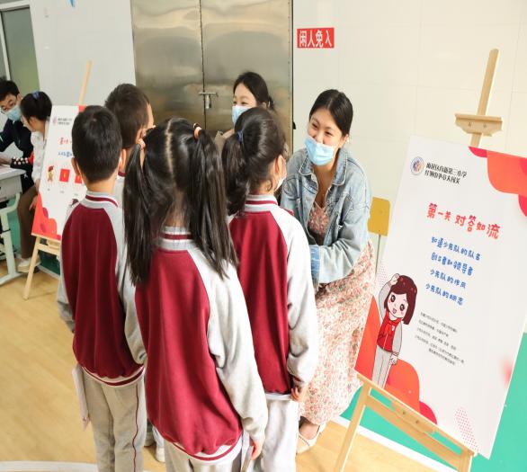 红领巾入队的知识,飘扬的红领巾光荣的少先队