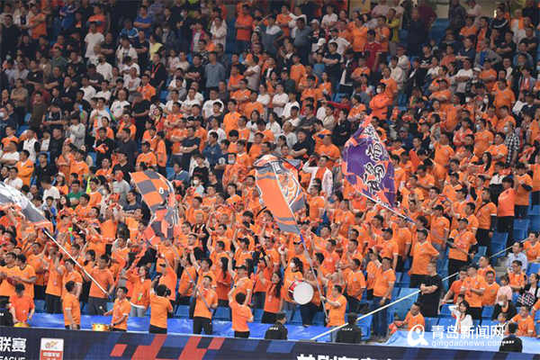 【青视点】当齐鲁德比遇上机场音乐节,活力城阳正成为全青岛的焦点!