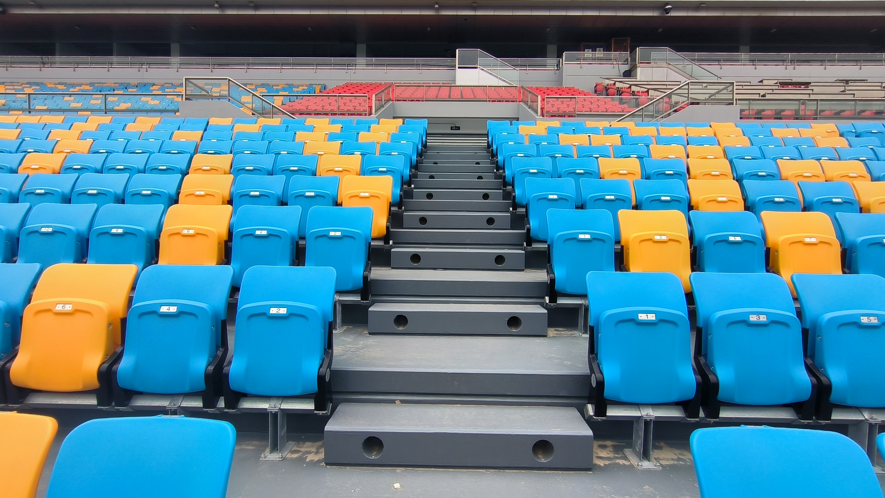 泰达足球场王者归来,泰达足球场再投用后首场中超比赛