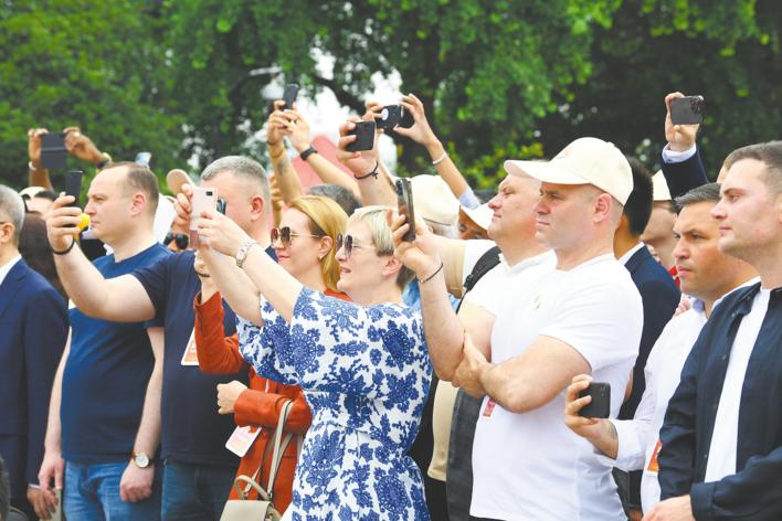 “荆”彩见证，中国式现代化启新程！