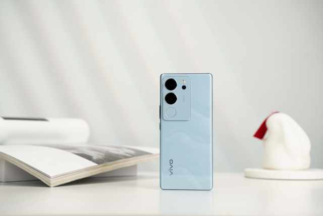 年初买旗舰手机这三款值得推荐,5款2500以内性价比较高的手机推荐