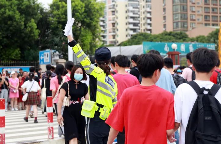 护航高考｜高考在即福建交警开启“强势”护航模式