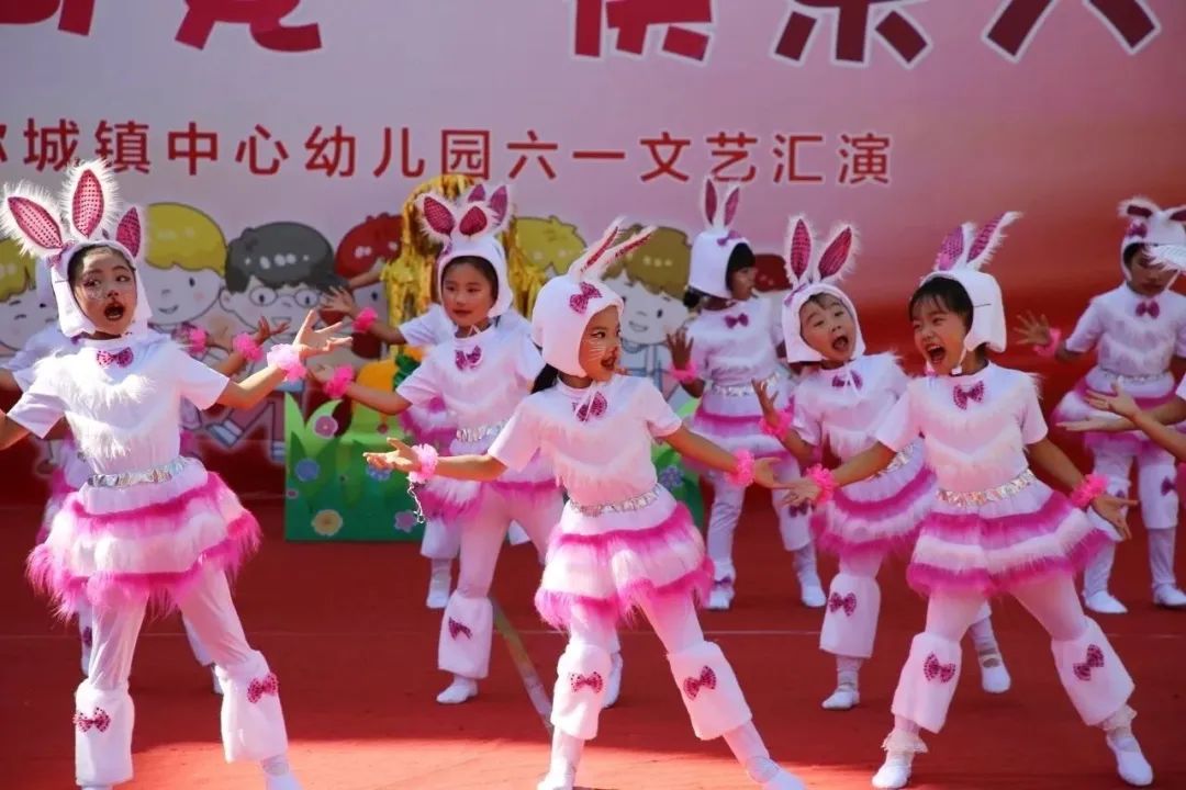 弥渡七彩艺术儿童节,儿童节学校表演有意义吗