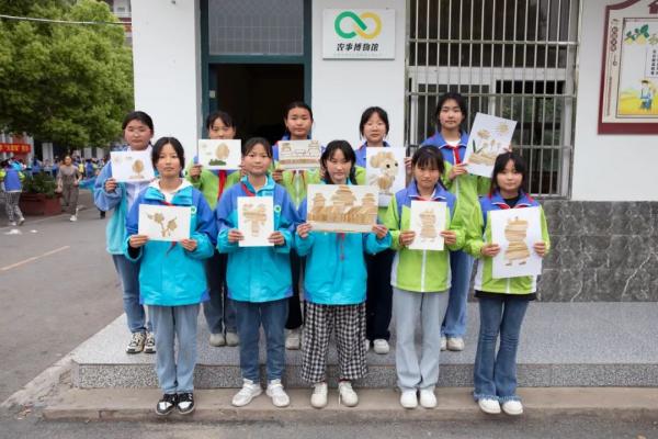 90年代农民进城打工大军,加入收割麦子的大军