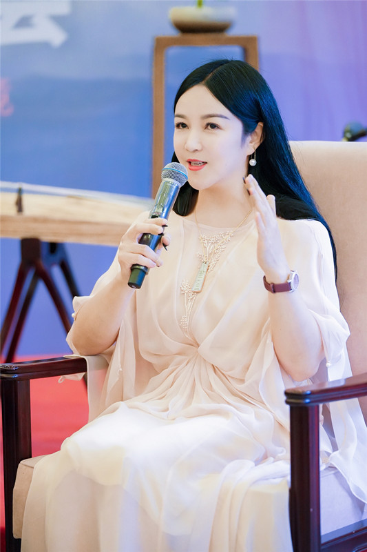 古筝袁莎老师的最新视频,古筝演奏家袁莎视频